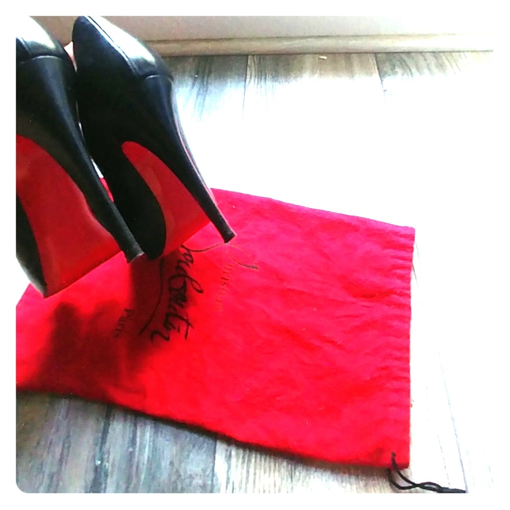Christian Louboutin leather pumps